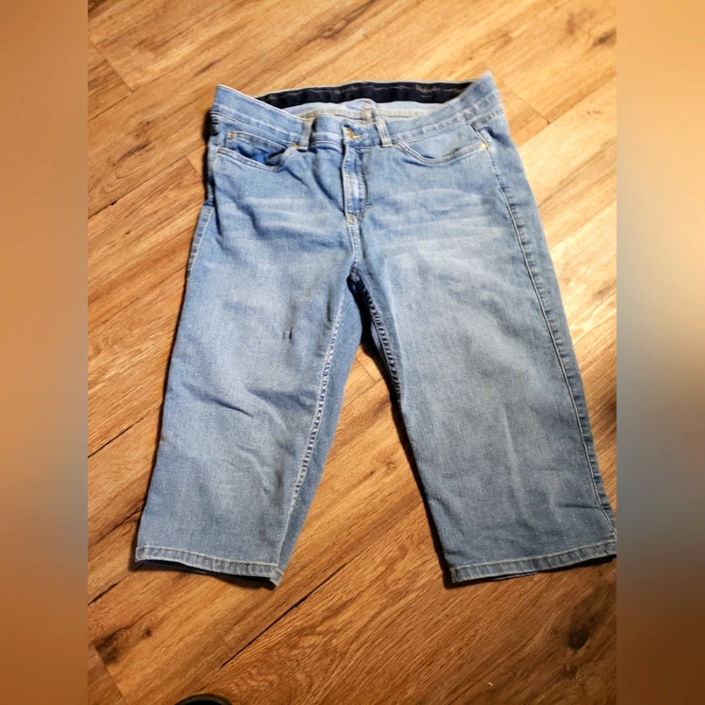Rafaella Capri Jeans